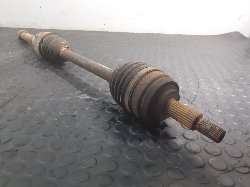 Recambio de transmision delantera derecha para dacia duster ambiance 4x2 referencia OEM IAM 39100384R  P1-B6-22