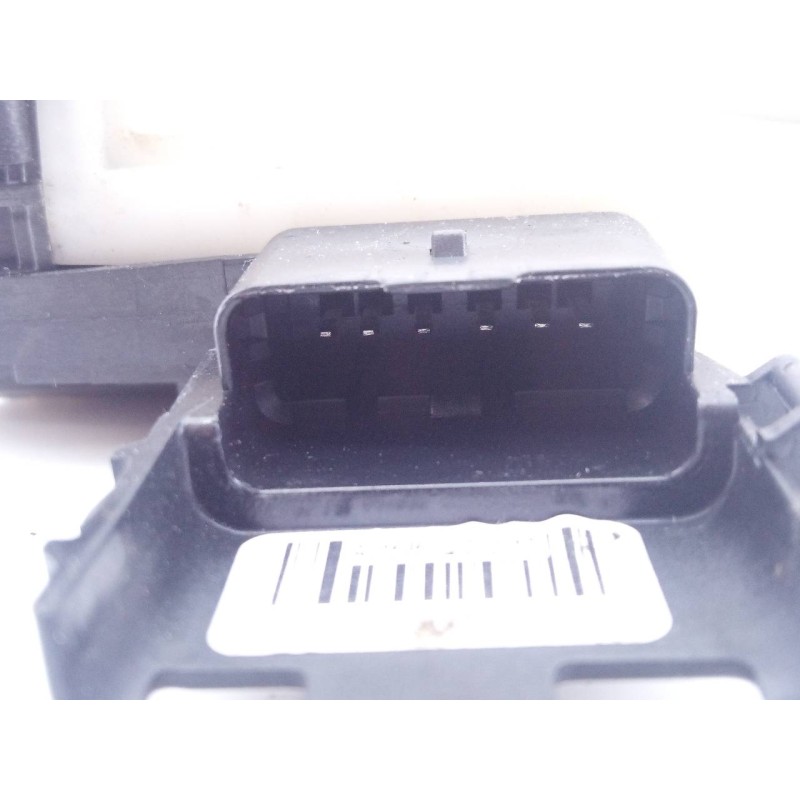 Recambio de cerradura puerta delantera derecha para citroën berlingo station wagon feel referencia OEM IAM 7247X191813  E1-A4-44