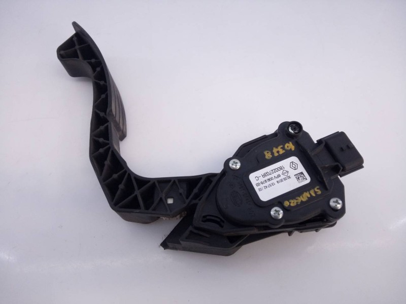 Recambio de pedal acelerador para dacia sandero stepway referencia OEM IAM 180022703R 6PV00997803 E2-A1-14-2