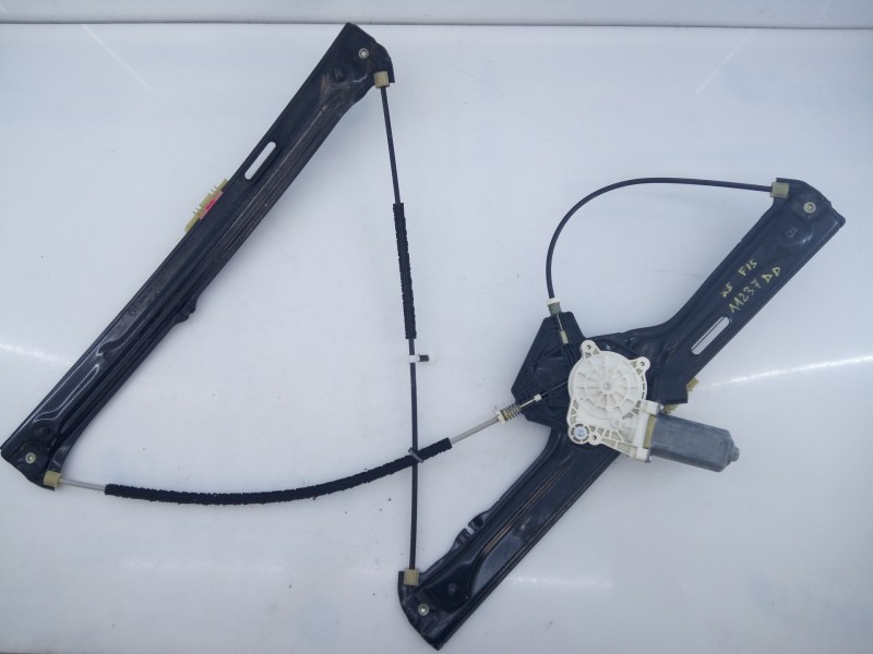 Recambio de elevalunas delantero derecho para bmw x5 (f15) xdrive40d referencia OEM IAM C11469101A 0930144A1337 E1-A3-44-2