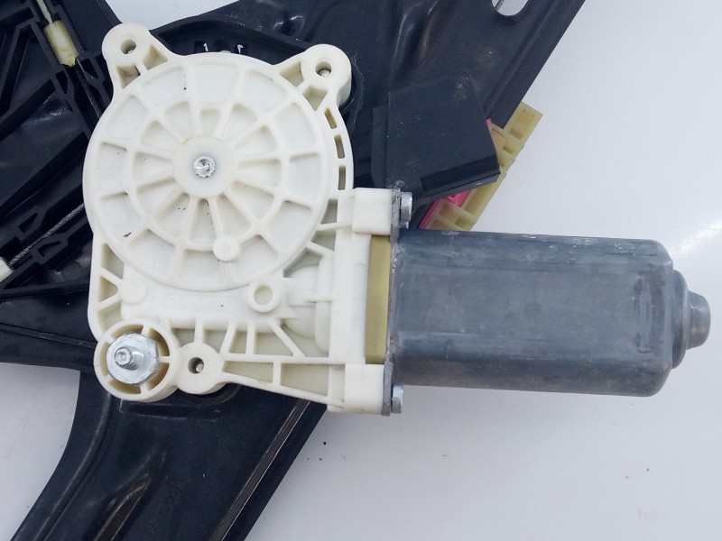 Recambio de elevalunas delantero derecho para bmw x5 (f15) xdrive40d referencia OEM IAM C11469101A 0930144A1337 E1-A3-44-2