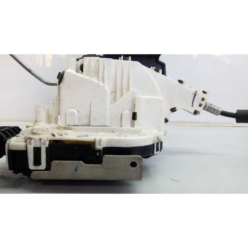 Recambio de cerradura puerta delantera derecha para fiat freemont (345) urban referencia OEM IAM P04589916ADA  E2-B2-8-1