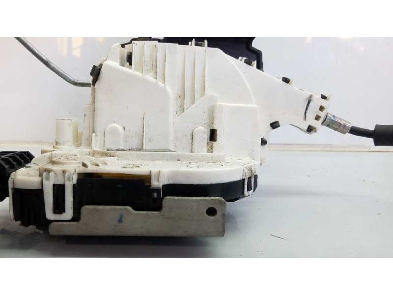 Recambio de cerradura puerta delantera derecha para fiat freemont (345) urban referencia OEM IAM P04589916ADA  E2-B2-8-1