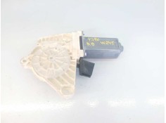 MOTOR ELEVALUNAS DELANTERO DERECHO 1698204242 996145102 E1-A2-28-1