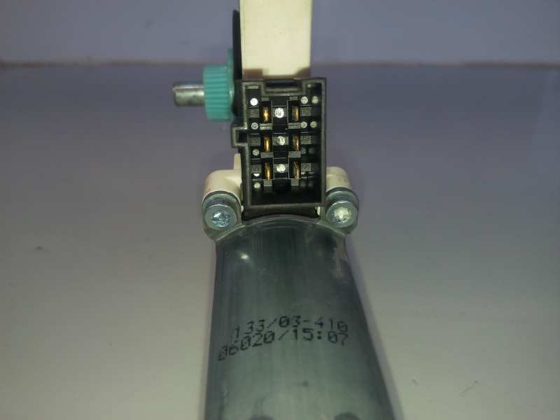 Recambio de motor elevalunas trasero derecho para mercedes-benz clase b (w245) 180 cdi (245.207) referencia OEM IAM 1698204642  