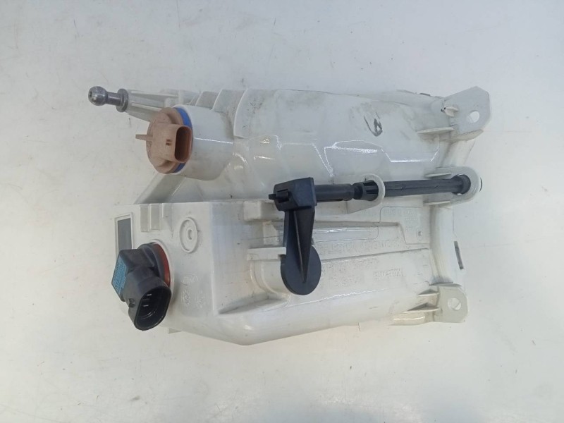 Recambio de faro antiniebla izquierdo para ford kuga (cbs) titanium referencia OEM IAM GV4413B221AF  E2-B3-54-2