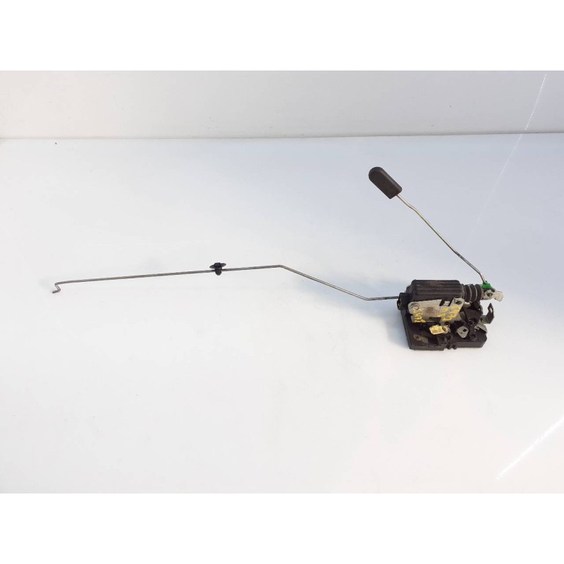 Recambio de cerradura puerta delantera izquierda para dacia logan laureate referencia OEM IAM   E1-A1-8-2