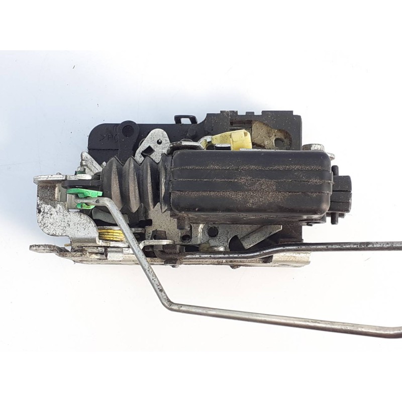 Recambio de cerradura puerta delantera izquierda para dacia logan laureate referencia OEM IAM   E1-A1-8-2