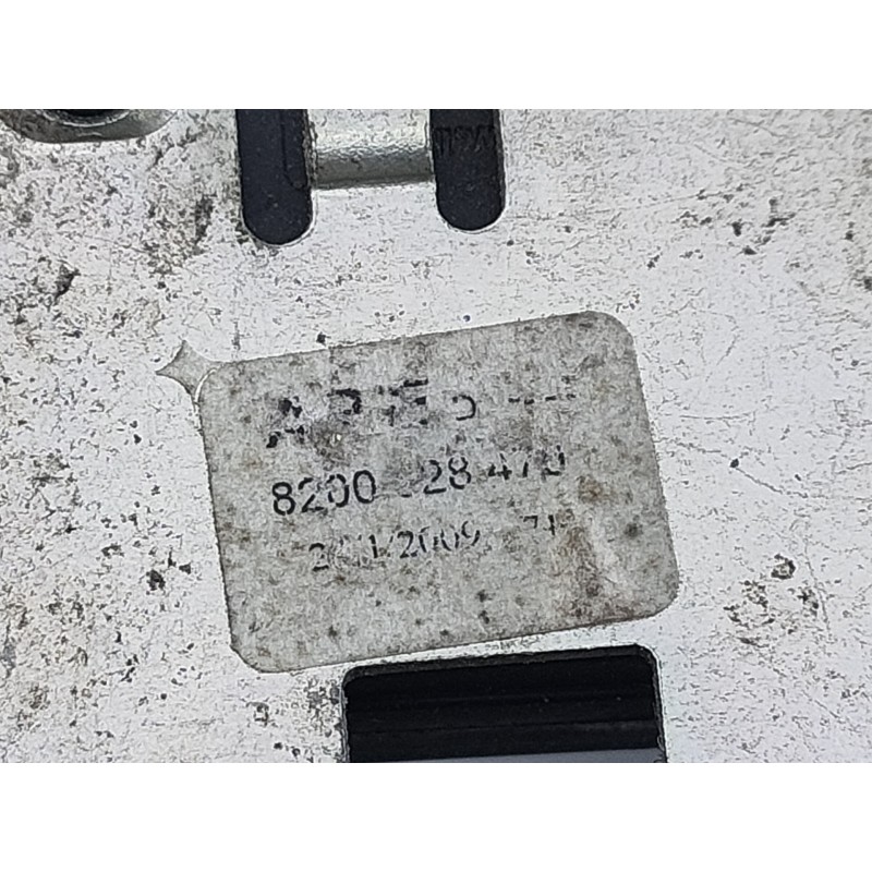 Recambio de cerradura puerta trasera derecha para dacia logan laureate referencia OEM IAM   E1-A1-40-2