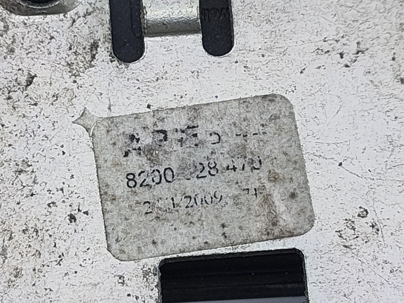 Recambio de cerradura puerta trasera derecha para dacia logan laureate referencia OEM IAM   E1-A1-40-2