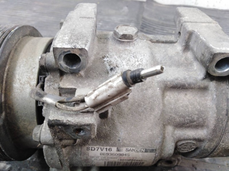 Recambio de compresor aire acondicionado para dacia logan laureate referencia OEM IAM 8693609845 8200866440 P3-B3-14-3