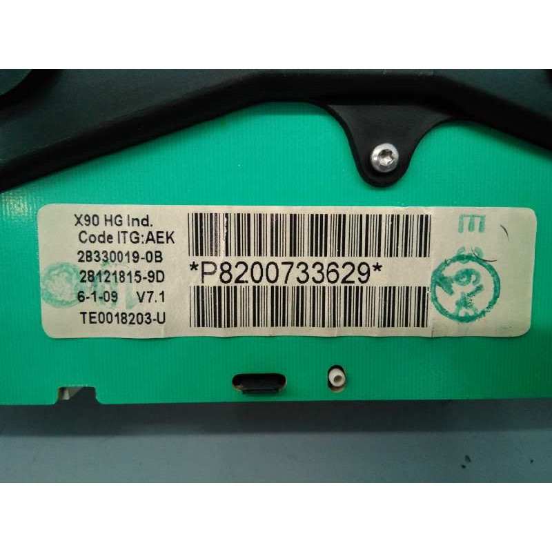 Recambio de cuadro instrumentos para dacia logan laureate referencia OEM IAM P8200733629 283300190B E2-A1-43-1