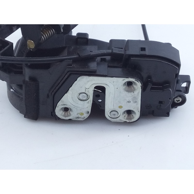 Recambio de cerradura puerta trasera derecha para hyundai ix20 gls comfort referencia OEM IAM 814201K000  E2-B5-10-1