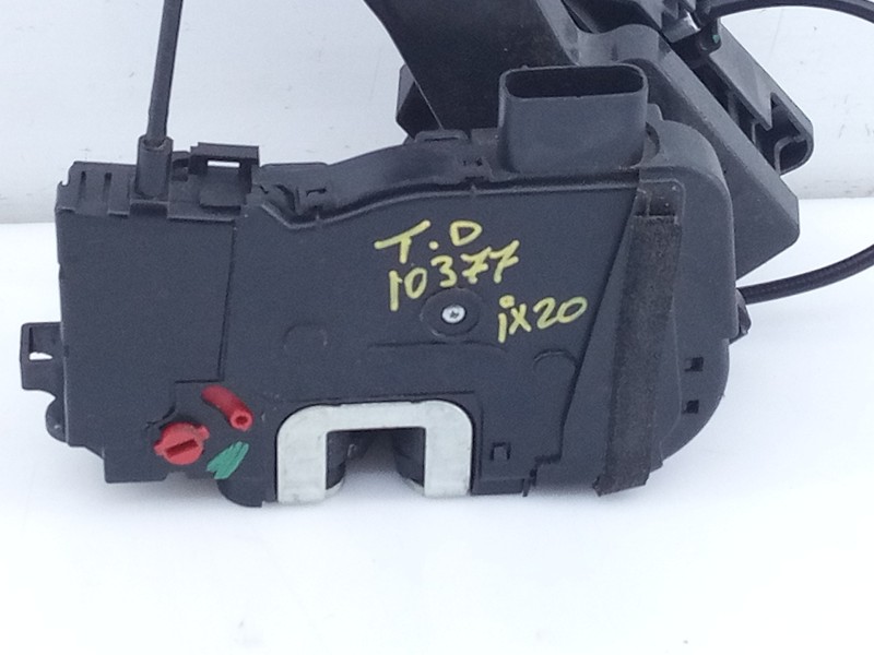 Recambio de cerradura puerta trasera derecha para hyundai ix20 gls comfort referencia OEM IAM 814201K000  E2-B5-10-1