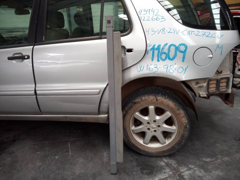 Recambio de bandeja trasera para mercedes-benz clase m (w163) 430 (163.172) referencia OEM IAM   
