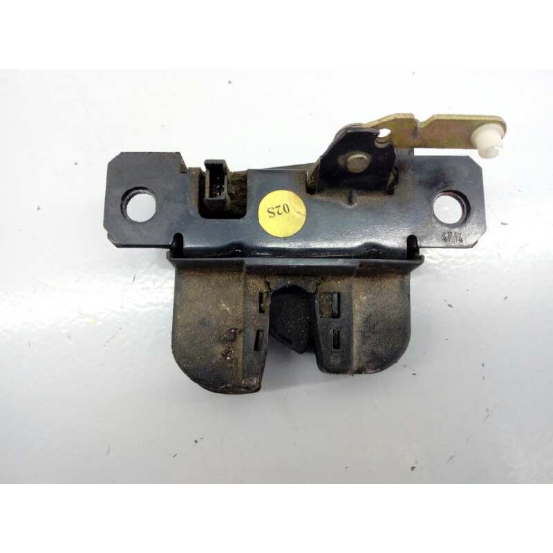 Recambio de cerradura puerta trasera derecha para volkswagen caddy ka/kb (2k) furg. referencia OEM IAM 2K0827185  E1-B6-40-1