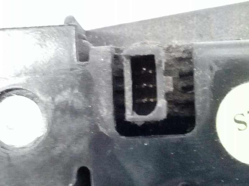 Recambio de cerradura puerta trasera derecha para volkswagen caddy ka/kb (2k) furg. referencia OEM IAM 2K0827185  E1-B6-40-1