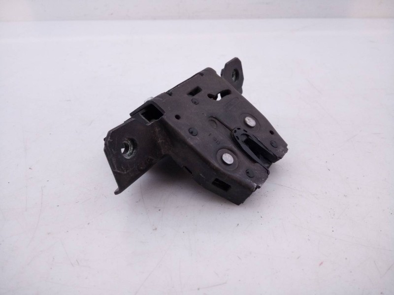 Recambio de cerradura maletero / porton para opel astra j lim. excellence referencia OEM IAM   E2-B6-70-2