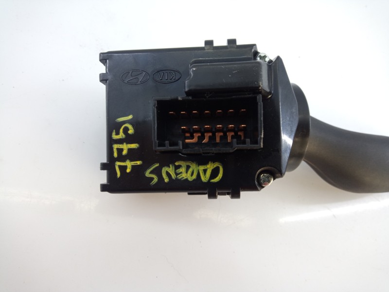 Recambio de mando limpia para kia carens ( ) drive referencia OEM IAM   