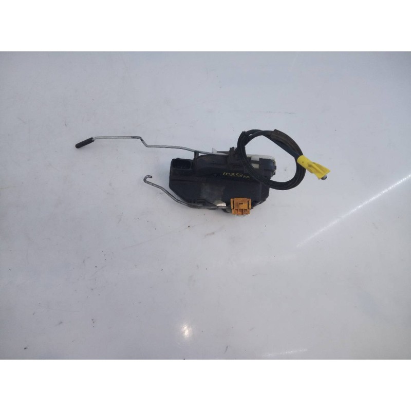 Recambio de cerradura puerta trasera derecha para opel astra j lim. excellence referencia OEM IAM 3023880  E2-B6-55-1