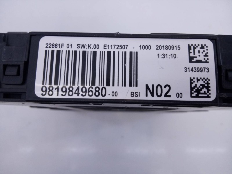 Recambio de caja reles / fusibles para peugeot 208 style referencia OEM IAM 9819849680  E3-B2-40-4