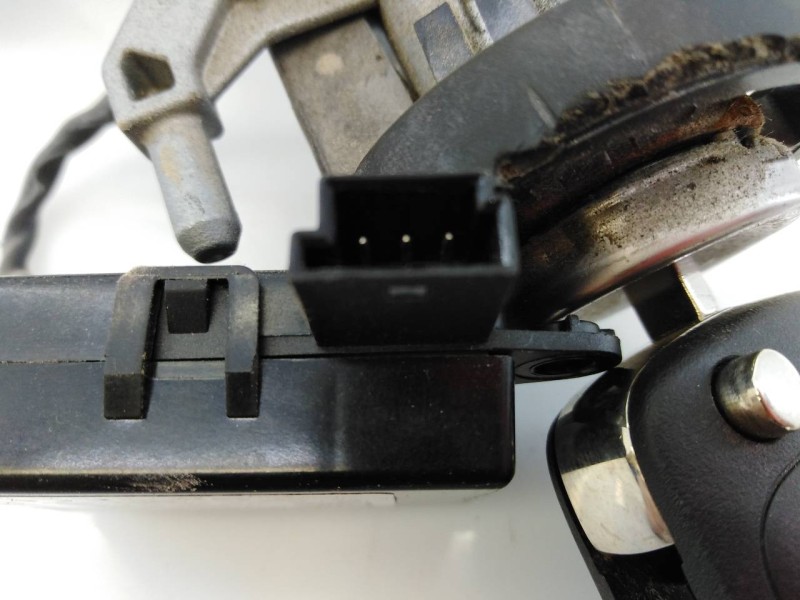 Recambio de antirrobo para opel mokka edition ecoflex referencia OEM IAM 95145218 F00HJ00493 E3-A5-23-1