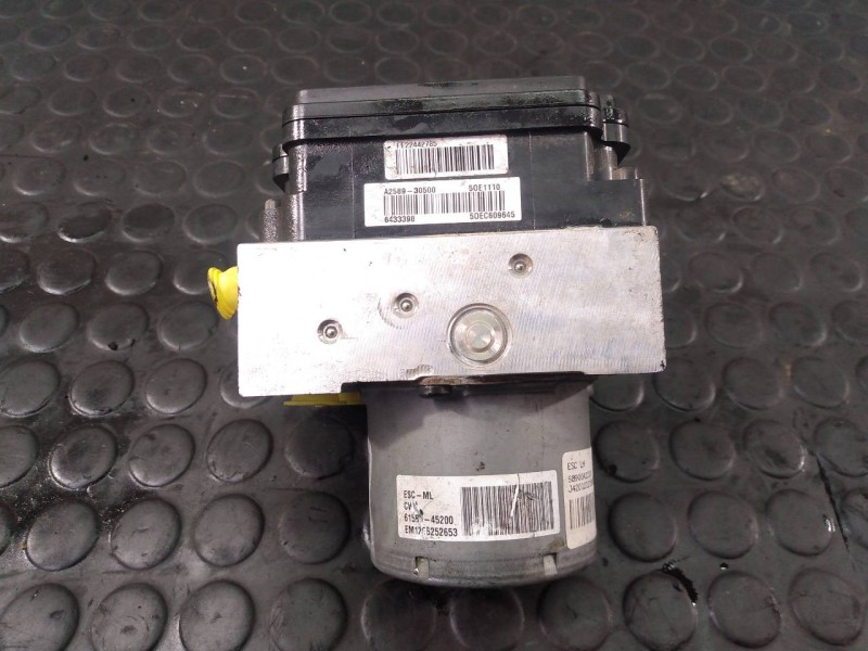 Recambio de abs para kia cee´d drive referencia OEM IAM A258930500 6433398 P3-A8-7-5