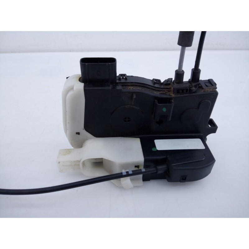 Recambio de cerradura puerta trasera derecha para hyundai ix35 classic 2wd referencia OEM IAM   E2-B5-5-1