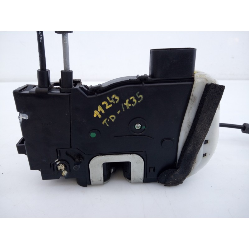 Recambio de cerradura puerta trasera derecha para hyundai ix35 classic 2wd referencia OEM IAM   E2-B5-5-1