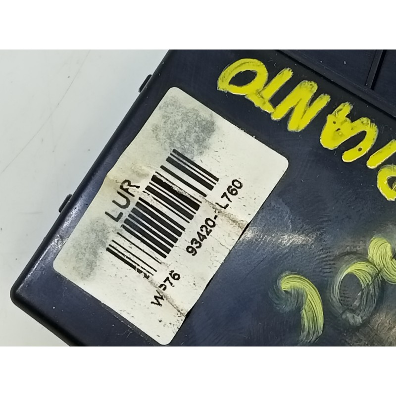 Recambio de mando limpia para kia picanto drive referencia OEM IAM 93420L760  E3-A3-25-1