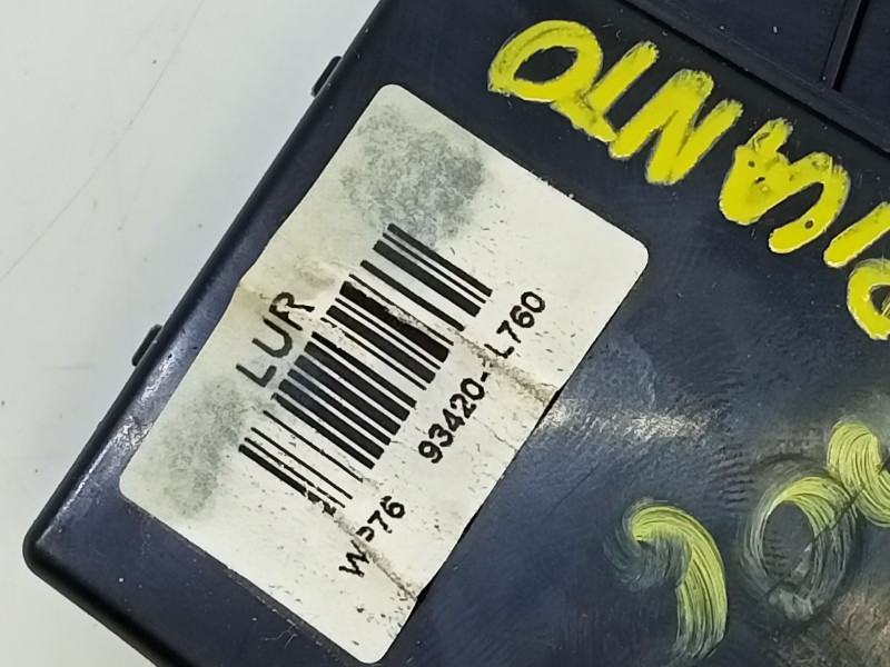 Recambio de mando limpia para kia picanto drive referencia OEM IAM 93420L760  E3-A3-25-1