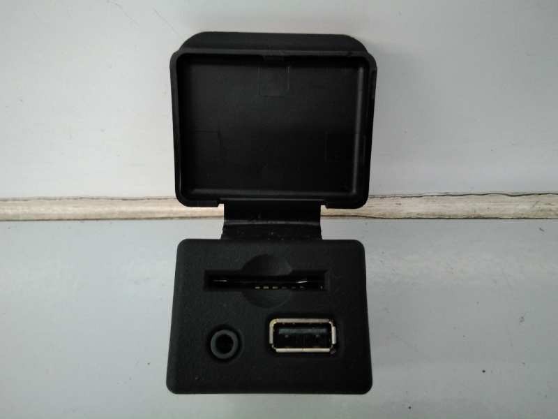 Recambio de sistema navegacion gps para opel mokka edition ecoflex referencia OEM IAM A2C82063100 0300C0655180 E3-A5-27-2