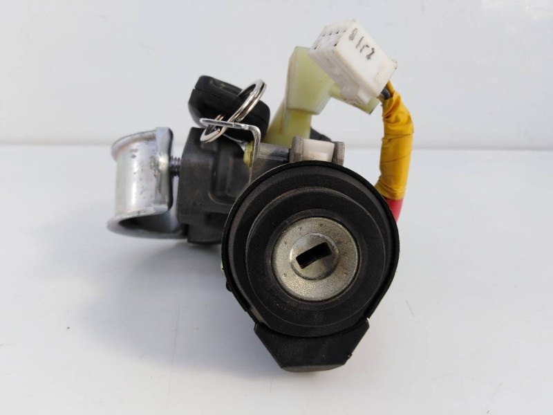 Recambio de antirrobo para kia cee´d drive referencia OEM IAM   E2-B5-54-1