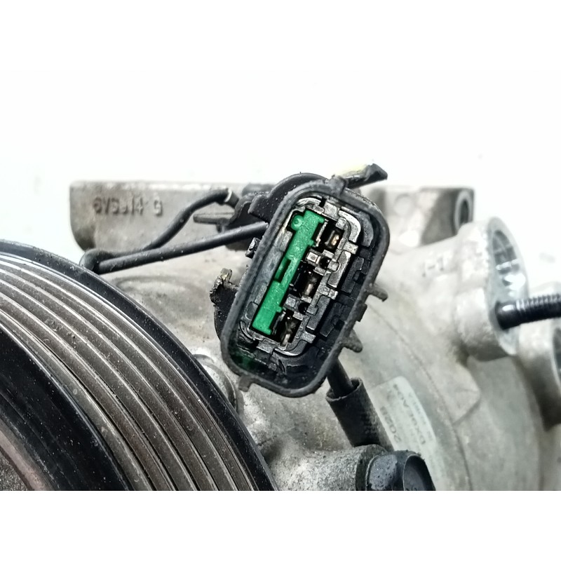 Recambio de compresor aire acondicionado para hyundai ix35 classic 2wd referencia OEM IAM F500DX9EA04  P3-B2-14-1