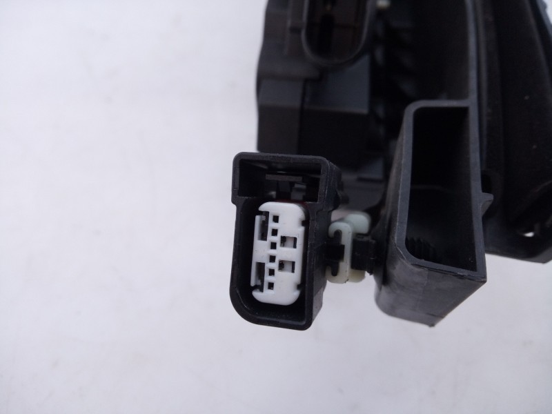 Recambio de cerradura puerta delantera izquierda para ford kuga (cbs) titanium referencia OEM IAM 921755107  E2-B3-35-1