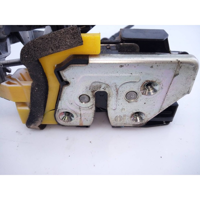 Recambio de cerradura puerta delantera derecha para kia cee´d drive referencia OEM IAM 91320A2110HIG  E2-B5-3-1