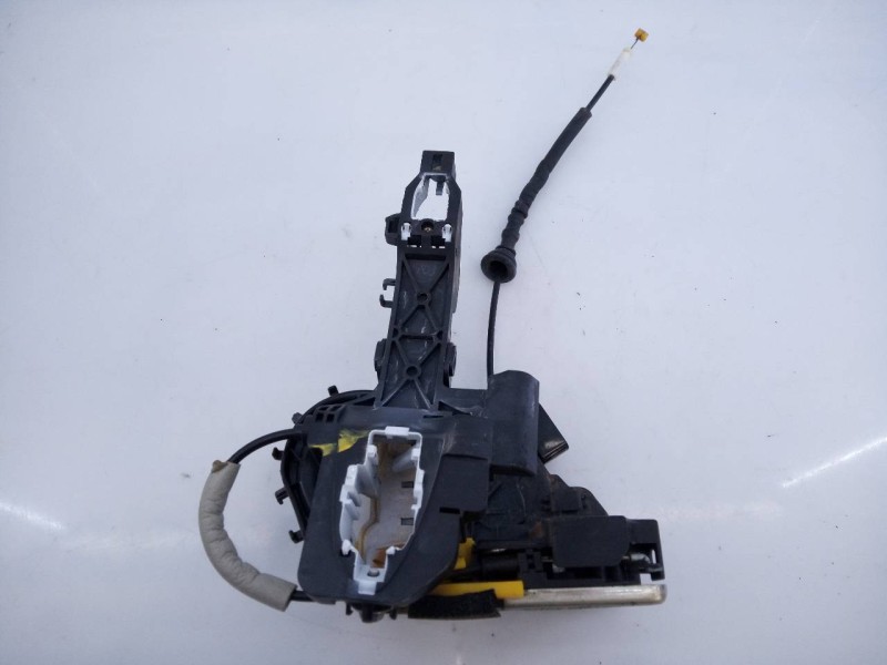 Recambio de cerradura puerta delantera derecha para kia cee´d drive referencia OEM IAM 91320A2110HIG  E2-B5-3-1