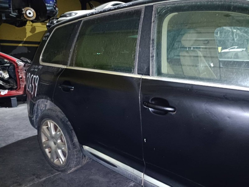 Recambio de puerta trasera derecha para volkswagen touareg (7l6) tdi r5 referencia OEM IAM   