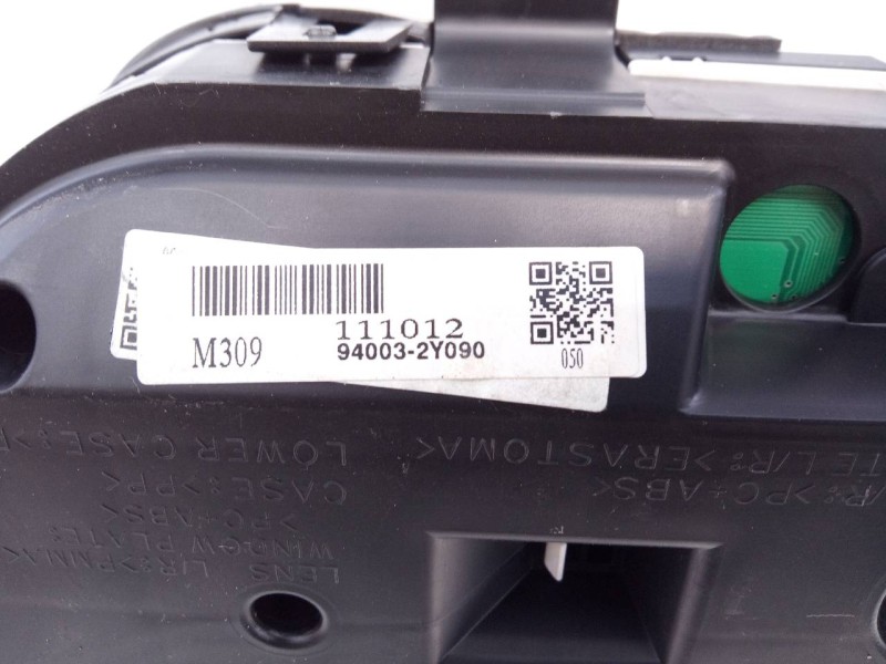 Recambio de cuadro instrumentos para hyundai ix35 classic 2wd referencia OEM IAM 940032Y090  E2-B5-44-2