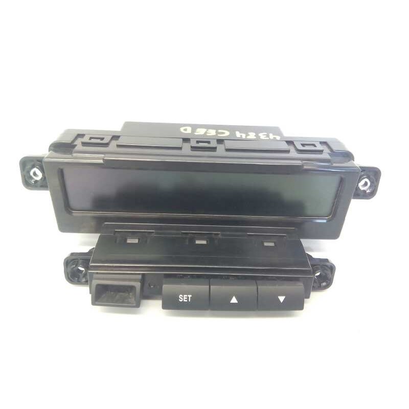 Recambio de pantalla multifuncion para kia cee´d emotion referencia OEM IAM 957101H700  937001H000