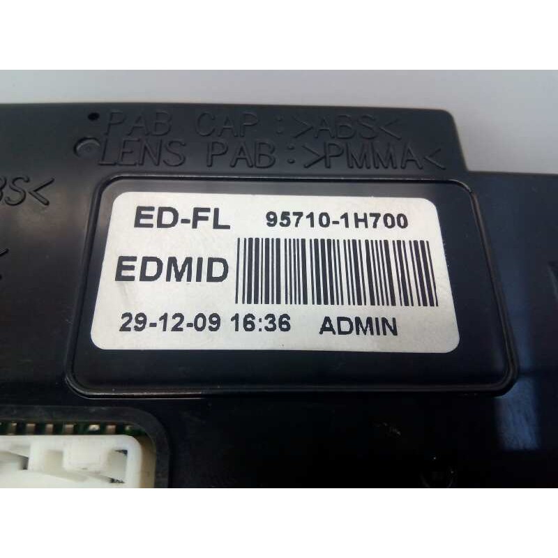 Recambio de pantalla multifuncion para kia cee´d emotion referencia OEM IAM 957101H700  937001H000