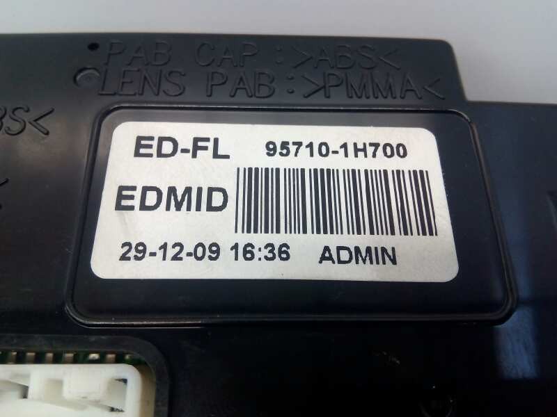 Recambio de pantalla multifuncion para kia cee´d emotion referencia OEM IAM 957101H700  937001H000