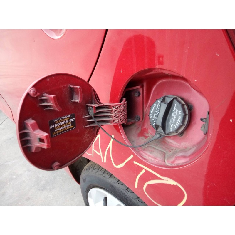 Recambio de tapa exterior combustible para kia picanto drive referencia OEM IAM   