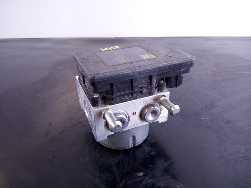 Recambio de abs para suzuki swift (az) gle referencia OEM IAM 5611053RA  P3-B8-28-4