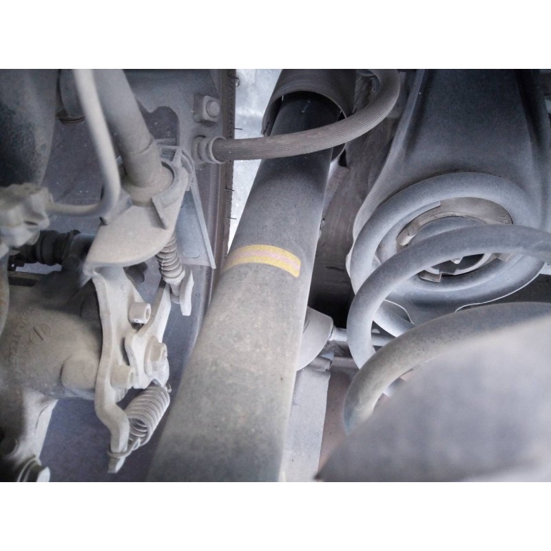 Recambio de amortiguador trasero derecho para toyota auris touring sports (e18) hybrid active business plus referencia OEM IAM  