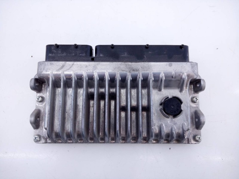 Recambio de centralita motor uce para toyota auris touring sports (e18) hybrid active business plus referencia OEM IAM 896660281