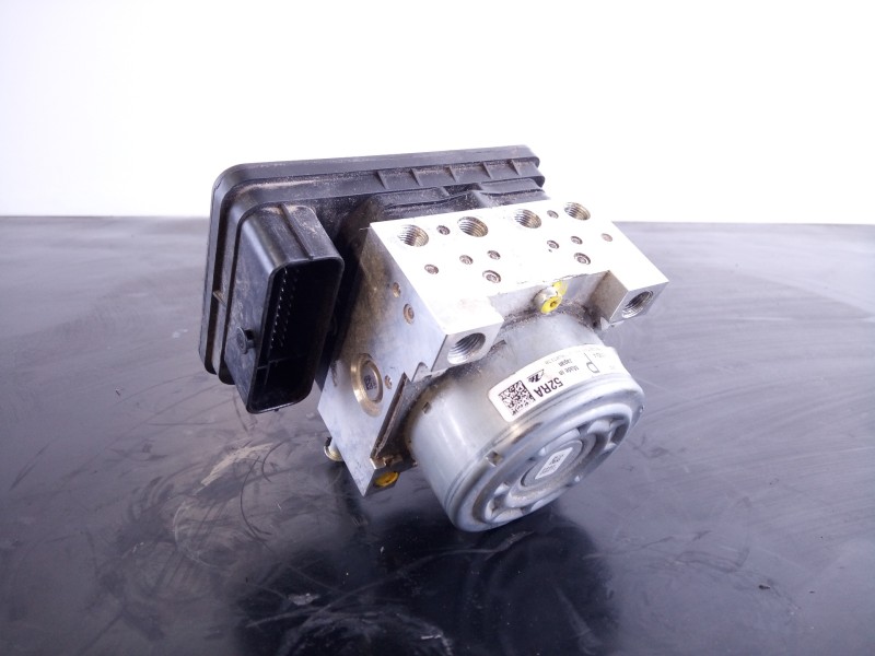 Recambio de abs para suzuki swift (az) gle referencia OEM IAM 5611053RA  P3-B8-28-4