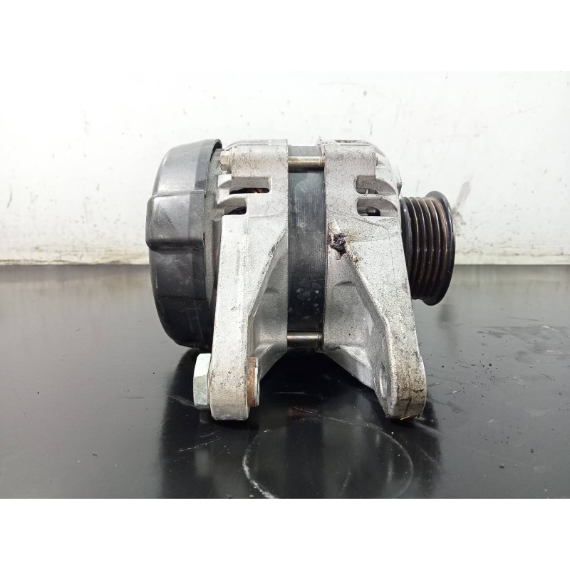 Recambio de alternador para suzuki swift (az) gle referencia OEM IAM 3140081P0 1042112300 P3-A4-3-3