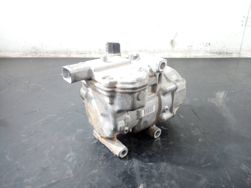 Recambio de compresor aire acondicionado para toyota auris touring sports (e18) hybrid active business plus referencia OEM IAM 0