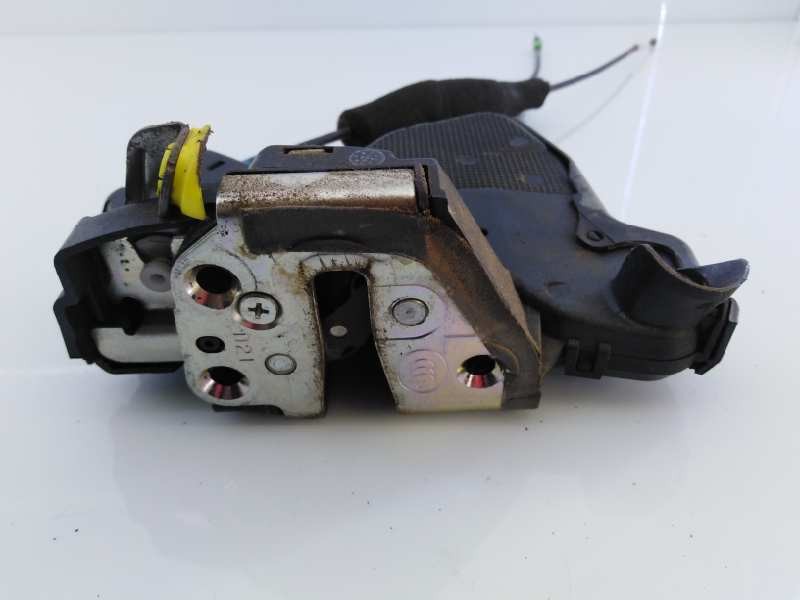 Recambio de cerradura puerta delantera izquierda para toyota land cruiser (j12) 3.0 d4-d vxl referencia OEM IAM 166111720  E1-B4